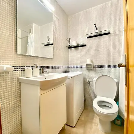 Calan Blanes Park, Cb, Apm 2142